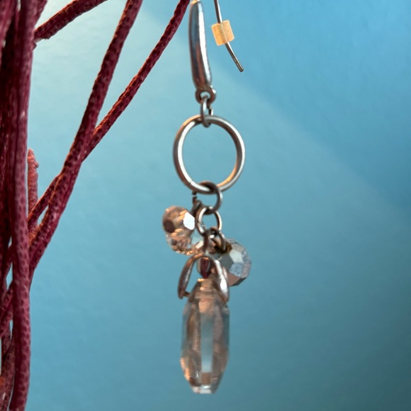 Pendant and beaded earrings - Picture 2 of 2